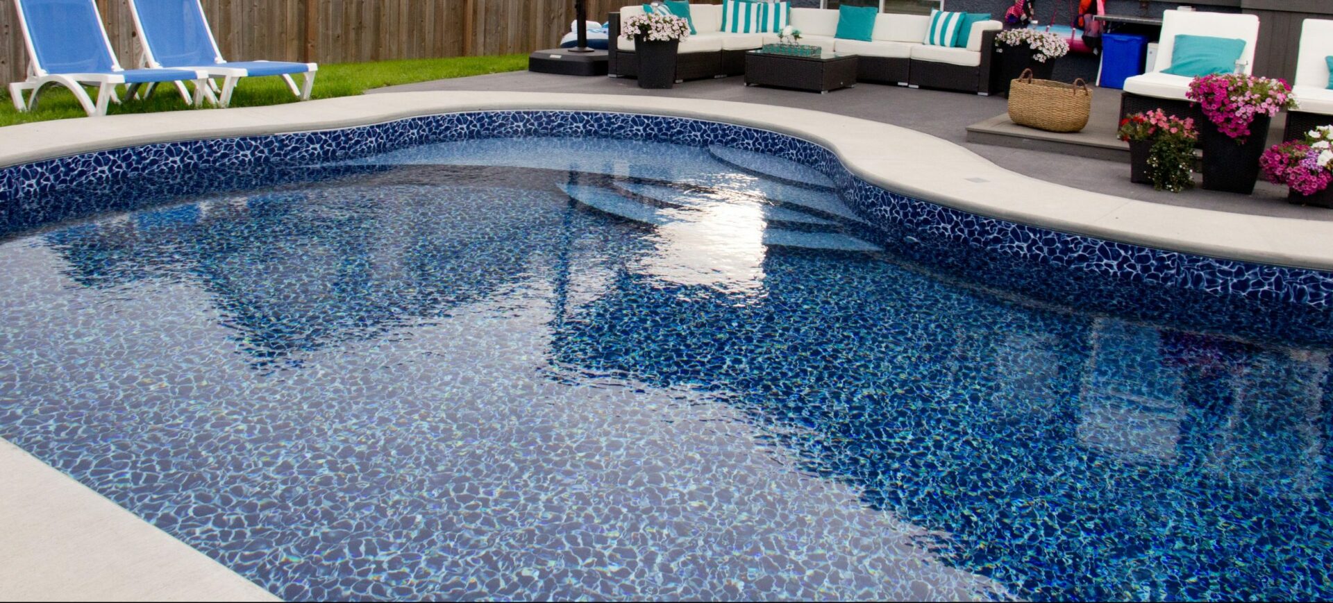 5 Must-Have Features for Your Custom Inground Pool