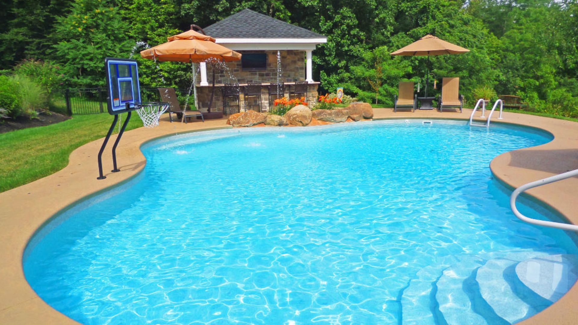 How to Choose a New Liner – Premier Pool & Spa