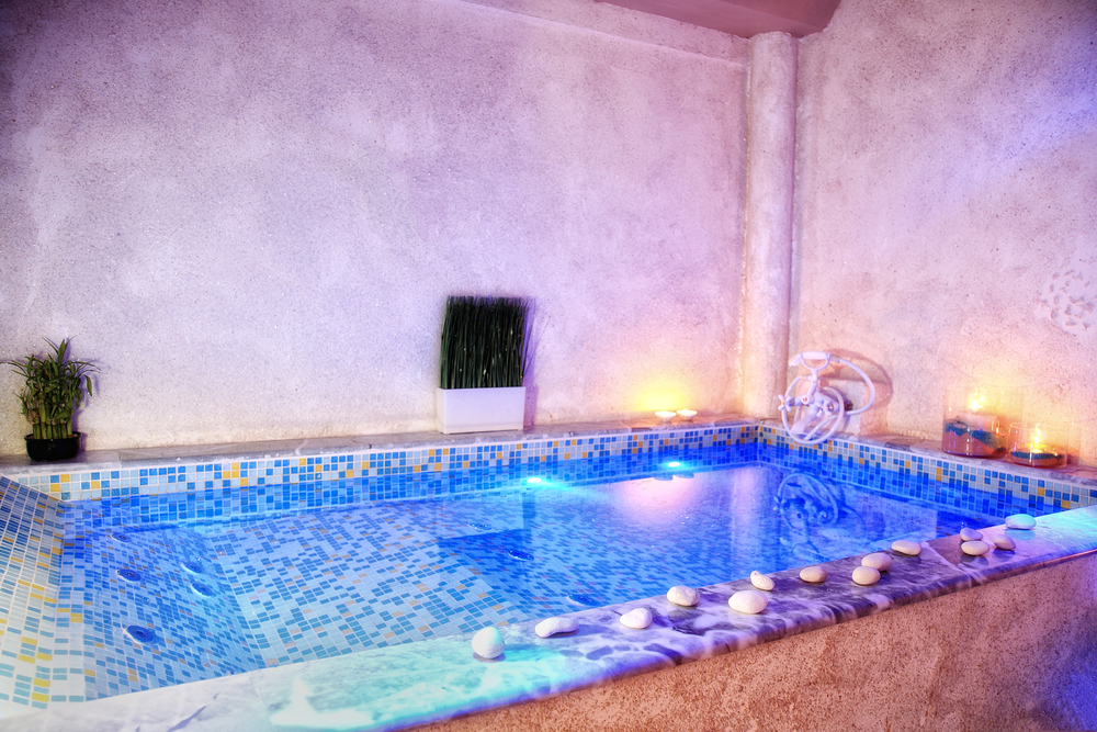What’s a Swim Spa and How Is It Different From a Regular Spa?