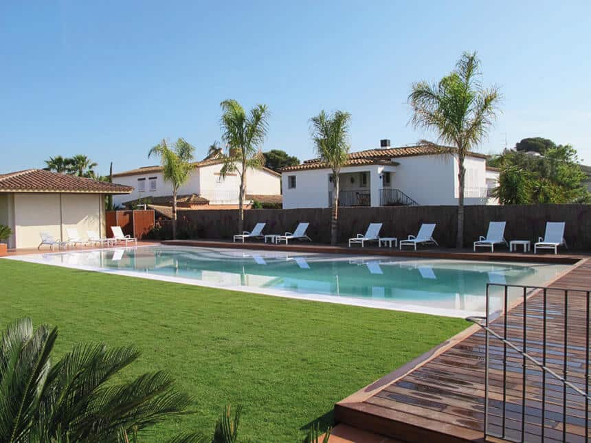 Fiberglass Pool or Vinyl Liner: What Is the Best Kind of Inground Pool?