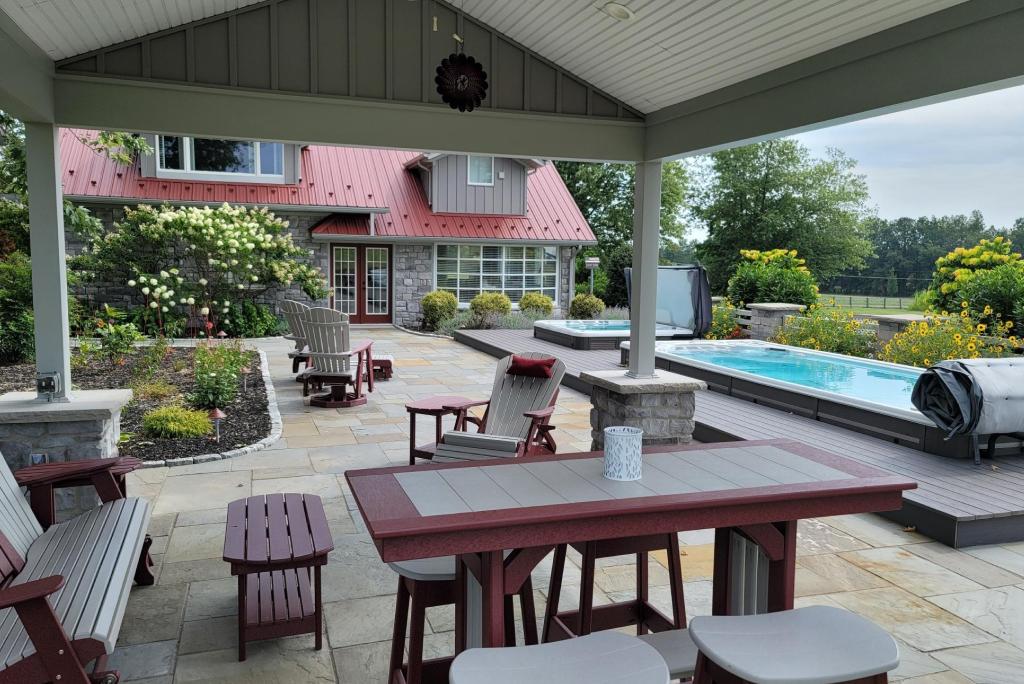 Hot Tub vs Swim Spa: Which One Fits Your Lifestyle?